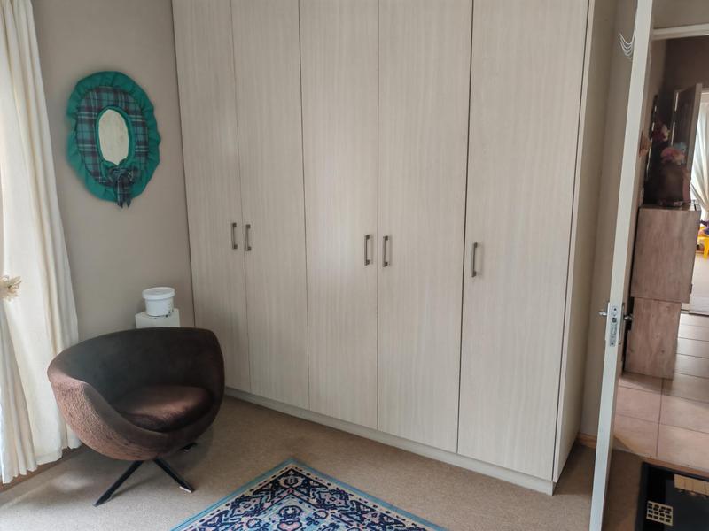2 Bedroom Property for Sale in Sandbaai Western Cape